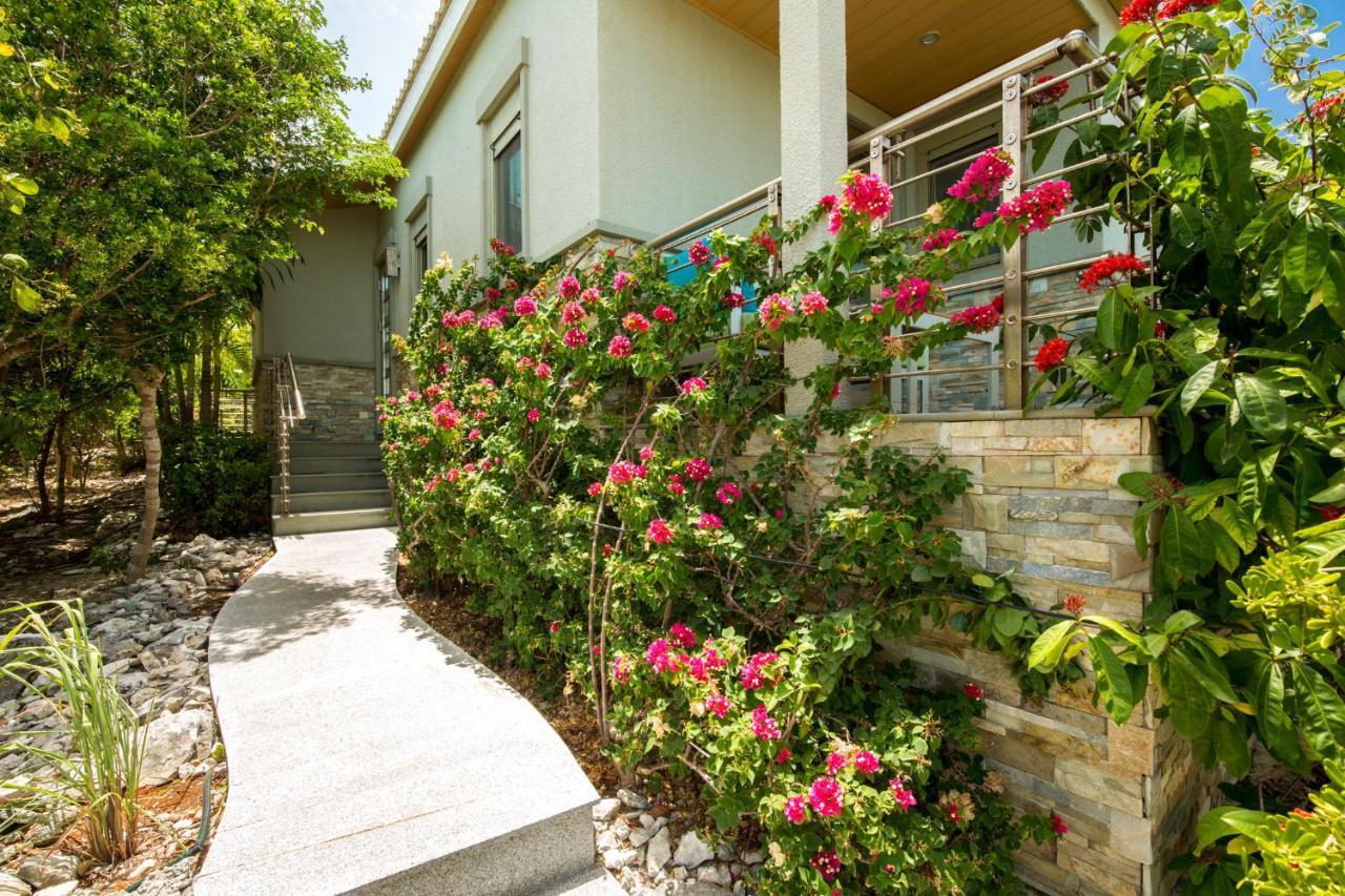 One On Marlin Resort (Adults Only) Turtle Cove Exterior foto